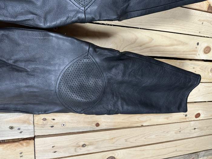 PANTALON T-XL DE CUERO PARA MOTO GARIBALDI