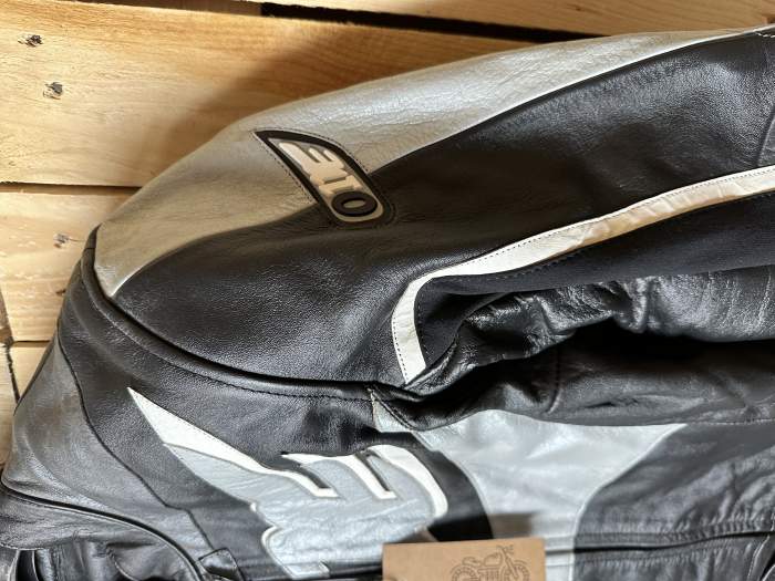 CHAQUETA T-M MUJER MOTO O1E NEGRA