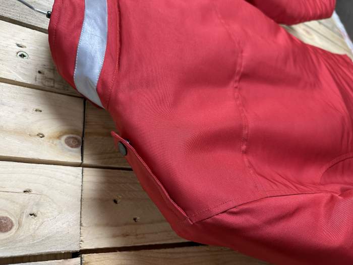 CHAQUETA T-L MUJER IMPERMEBALE ROJO