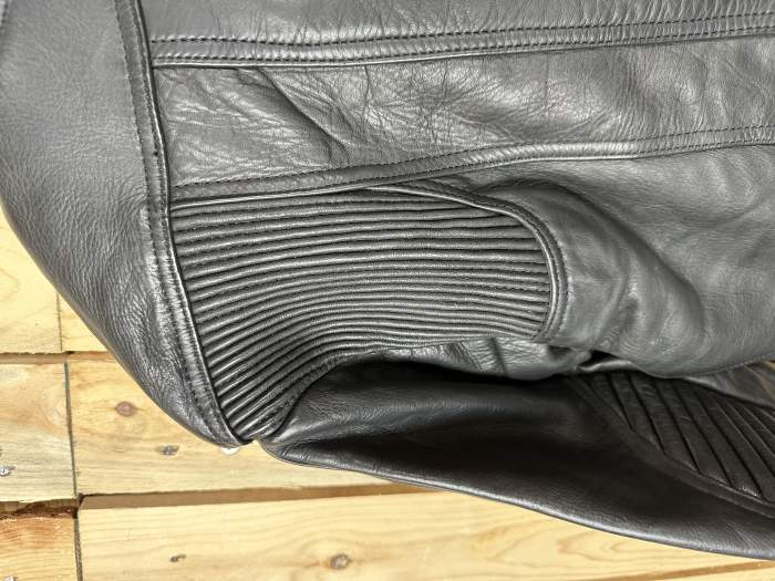 CHAQUETA T-M DE CUERO KIWI