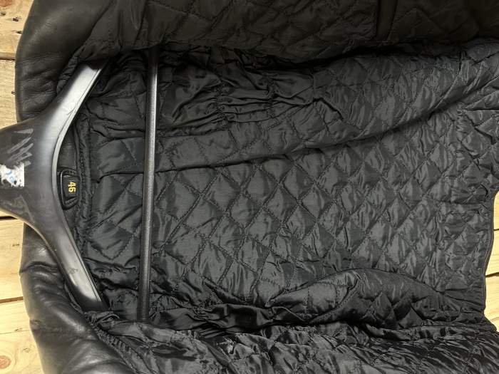 CHAQUETA T-M DE CUERO KIWI