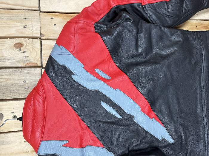 CHAQUETA T-XL MOTO GARIBALDI ROJO 56