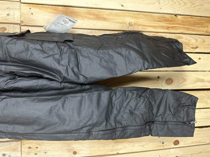 PANTALON T-S DE MOTO KIWI IMPERMEABLE GRASA