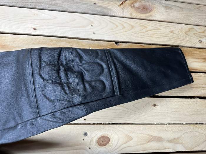 PANTALON T-S DE CUERO PARA MOTO GARIBALDI