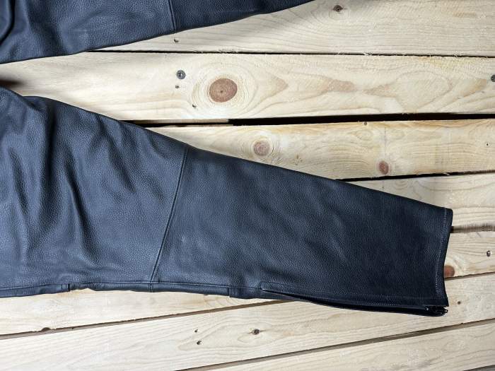 PANTALON T-S DE CUERO PARA MOTO GARIBALDI