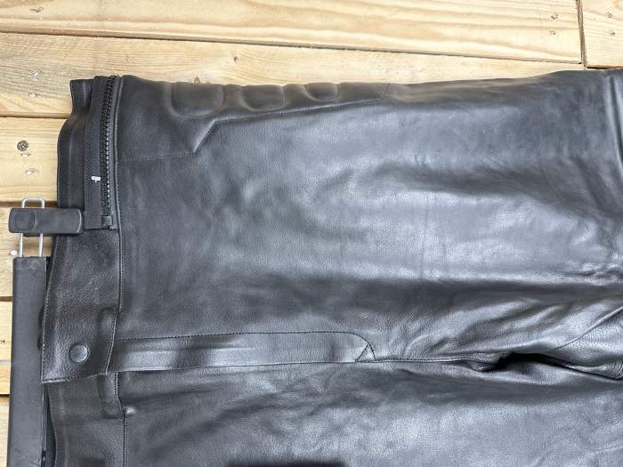 PANTALON T-3XL DE CUERO PARA MOTO GARIBALDI