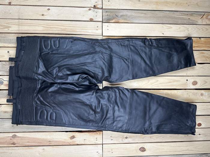 PANTALON T-3XL DE CUERO PARA MOTO GARIBALDI