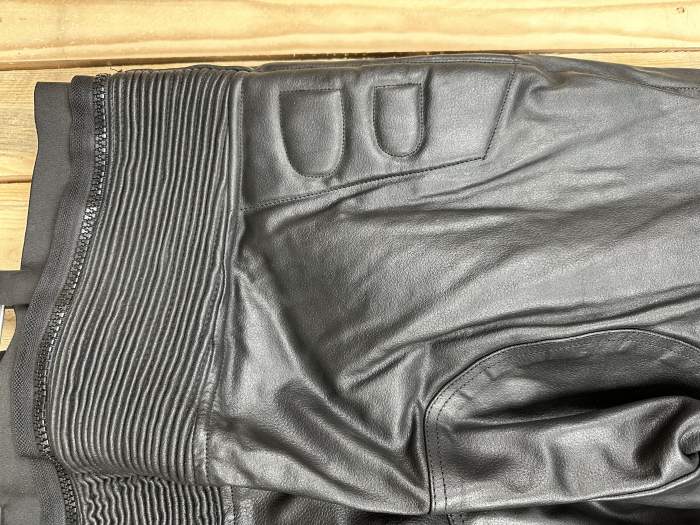 PANTALON T-3XL DE CUERO PARA MOTO GARIBALDI