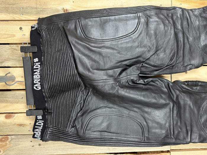 PANTALON T-XL DE CUERO PARA MOTO GARIBALDI 2