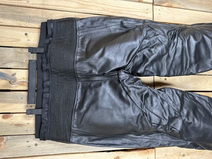 PANTALON T-3XL DE CUERO PARA MOTO GARIBALDI 1