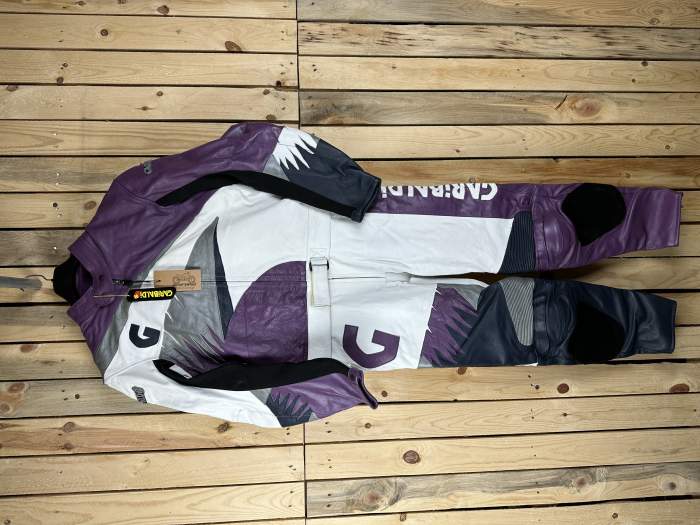 MONO T-M 2 PIEZAS VINTAGE GARIBALDI MORADO