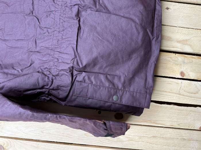 CHAQUETA T-M IMPERMEABLE KIWI GRASA BURDEOS