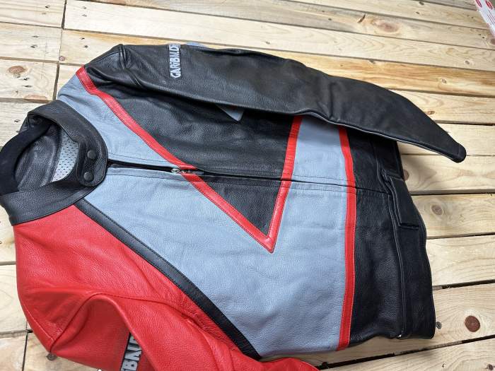CHAQUETA T-M DE MOTO GARIBALDI ROJO 50