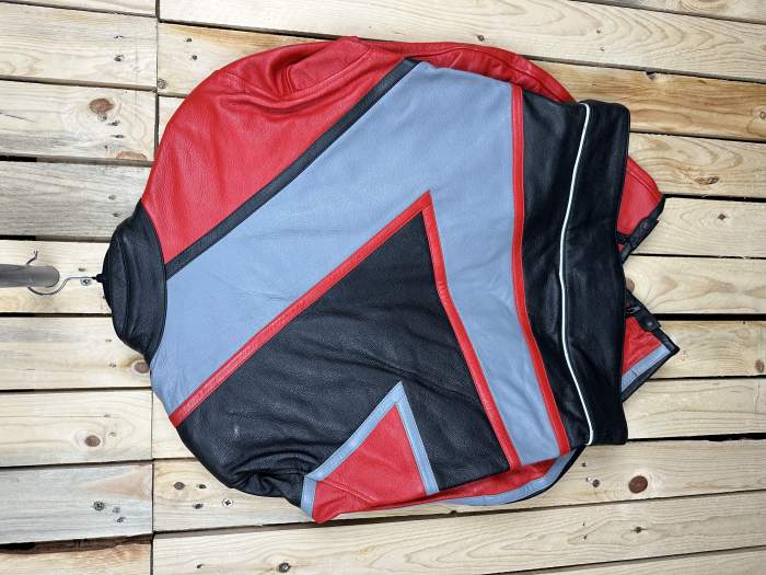 CHAQUETA T-M DE MOTO GARIBALDI ROJO 50