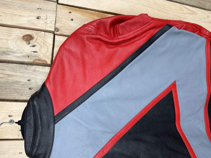 CHAQUETA T-M DE MOTO GARIBALDI ROJO 50