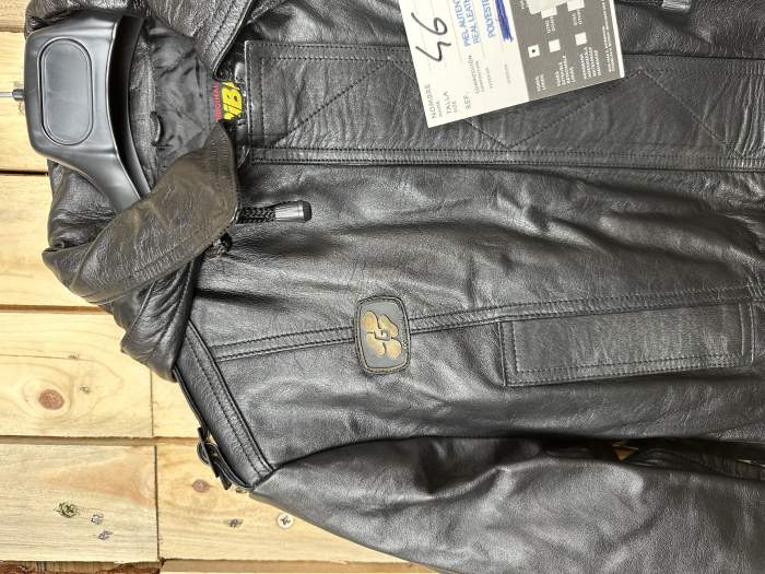 CHAQUETA T-M MUJER GARIBALDI CUERO NEGRO