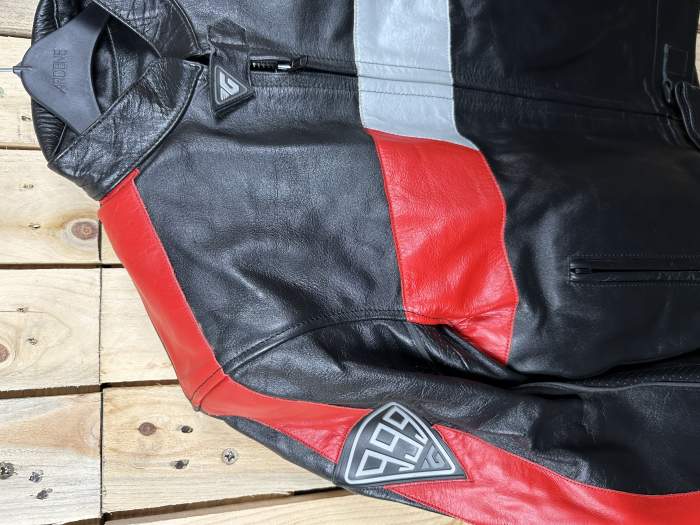 CHAQUETA T-M DE MOTO GARIBALDI NEGRA 4