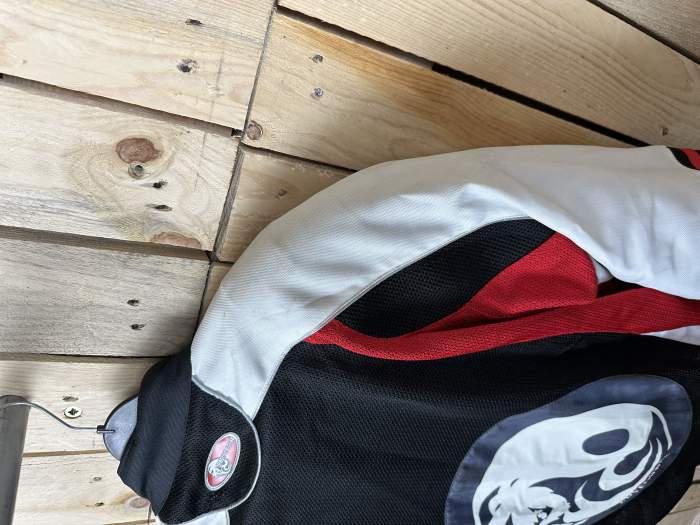 CHAQUETA T-M DE MOTO GARIBALDI PACIFIC ROJO