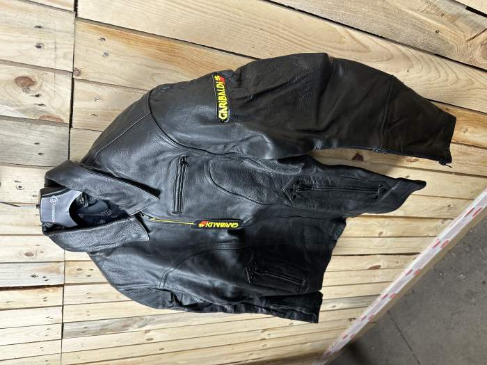 CHAQUETA T-M CASUAL CUERO NEGRO GARIBALDI
