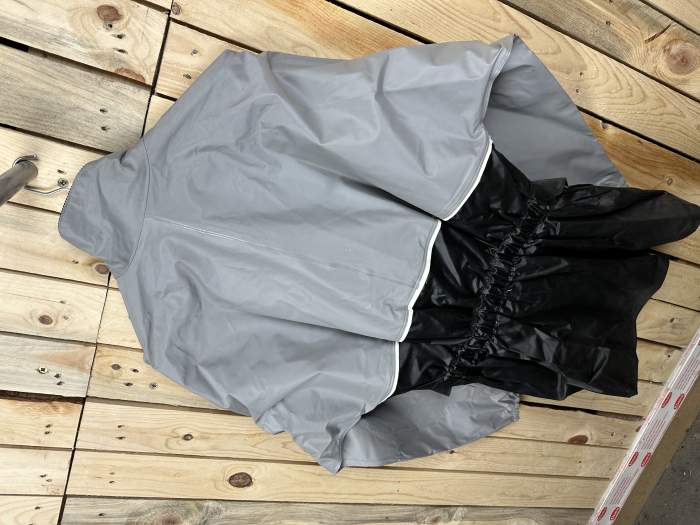 CHAQUETA T-L CHUBASQUERO MOTOMOD GRIS