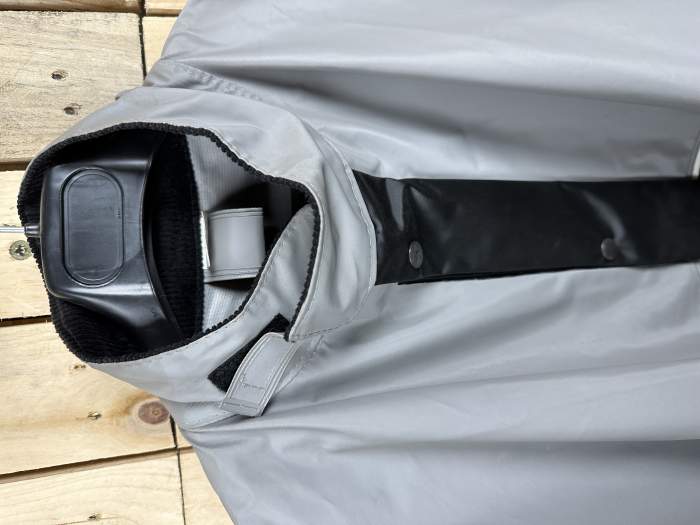 CHAQUETA T-L CHUBASQUERO MOTOMOD GRIS