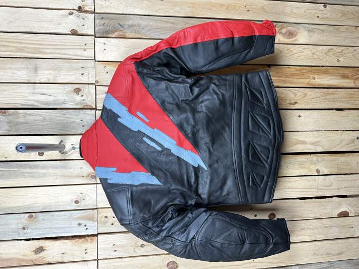 CHAQUETA T-L MOTO GARIBALDI ROJO 54