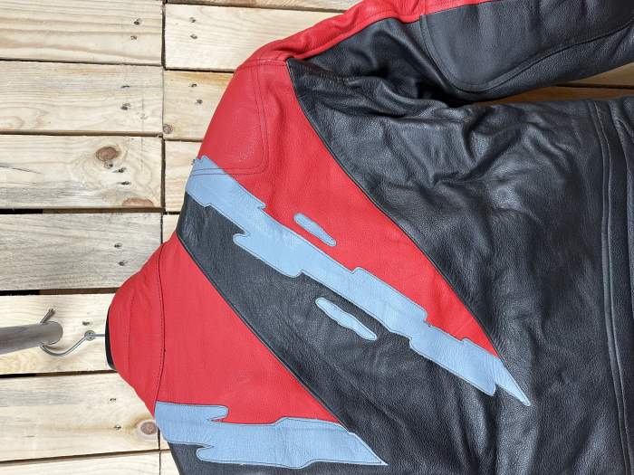 CHAQUETA T-L MOTO GARIBALDI ROJO 54