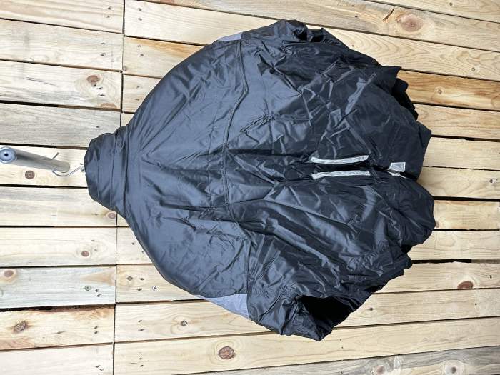 CHAQUETA T-L IMPERMEABLE GARIBALDI GRIS