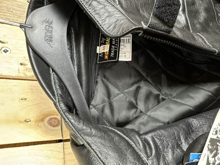 CHAQUETA T-M DE MOTO GARIBALDI NEGRA 5