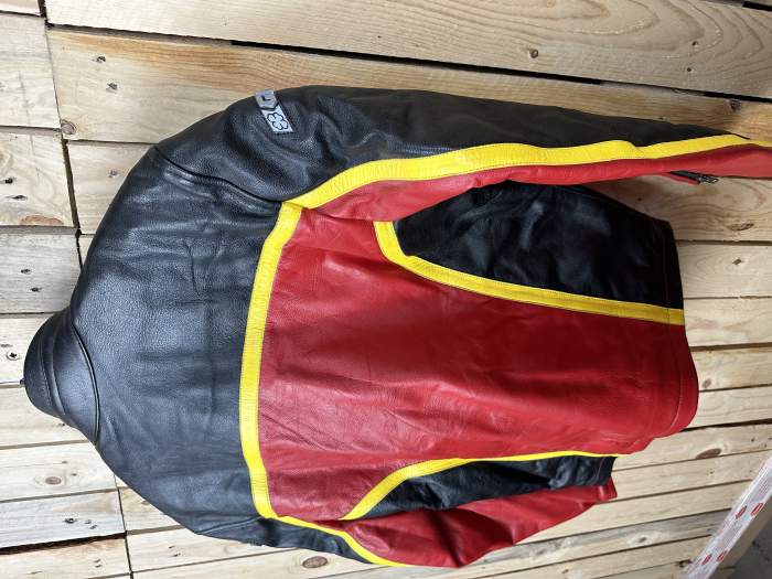 CHAQUETA T-S DE MOTO GARI CAFE RACER