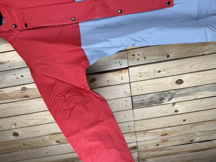 MONO T-S LLUVIA IMPERMEABLE GARIBALDI ROJO 1