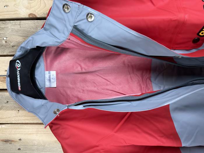 MONO T-S LLUVIA IMPERMEABLE GARIBALDI ROJO 1
