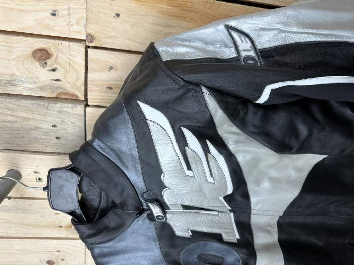 CHAQUETA T-L DE MOTO GARIBALDI O1E NEGRA 2