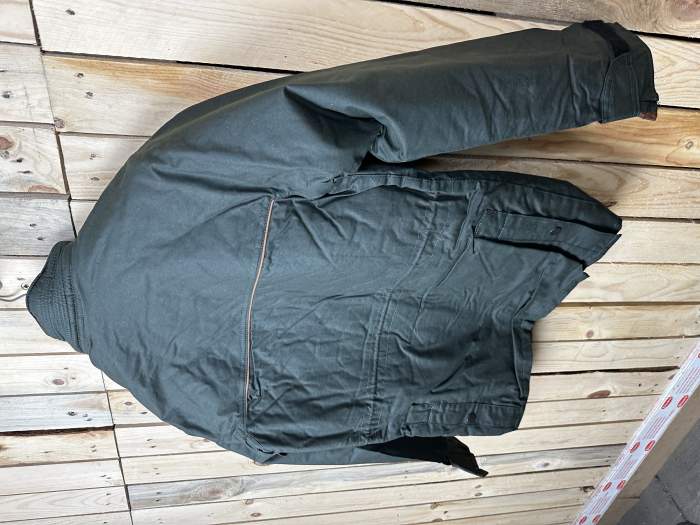 CHAQUETA T-S IMPERMEABLE KIWI GRASA VERDE