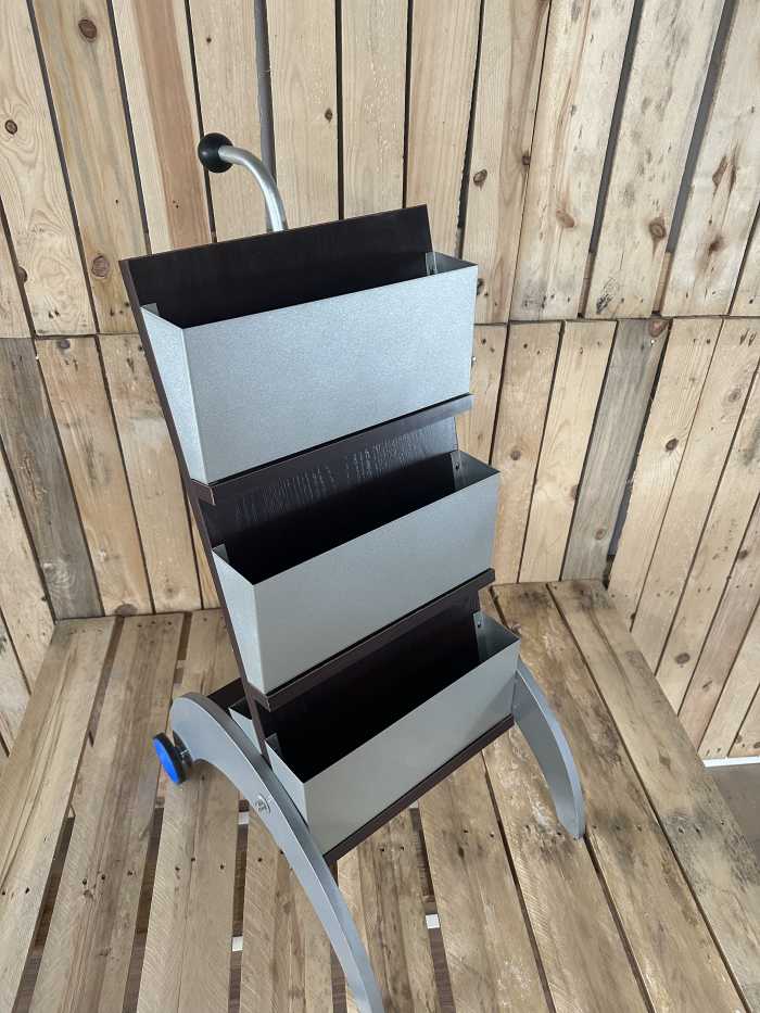 REVISTERO WENGUE CON RUEDAS L05 - QrBox.es
