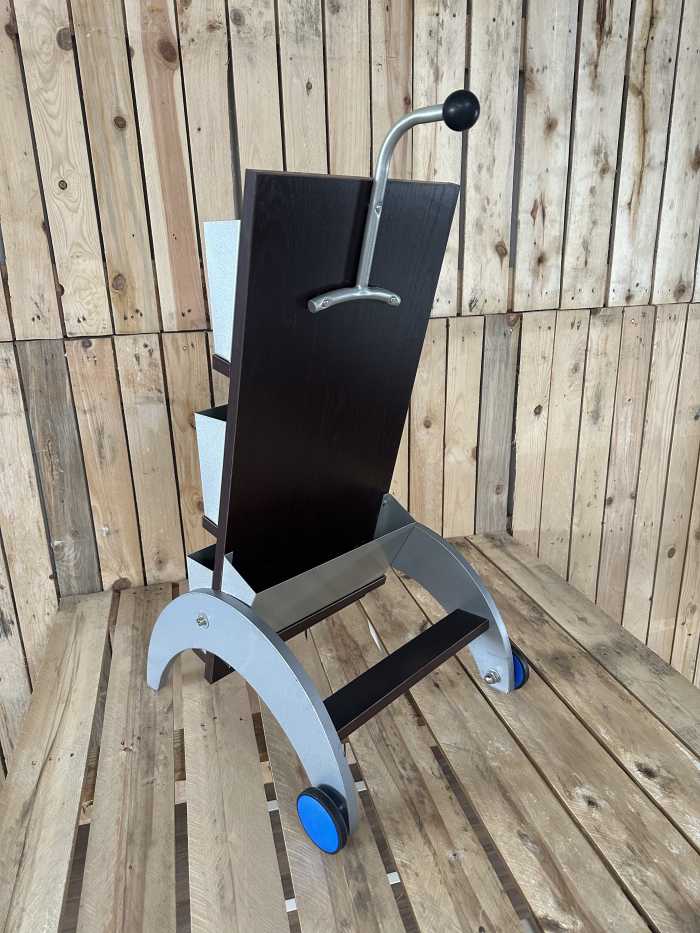 REVISTERO WENGUE CON RUEDAS L05 - QrBox.es