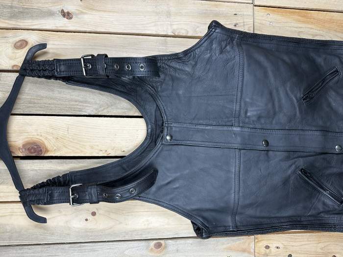 PETO T-L DE CUERO COMPLETO KIWI