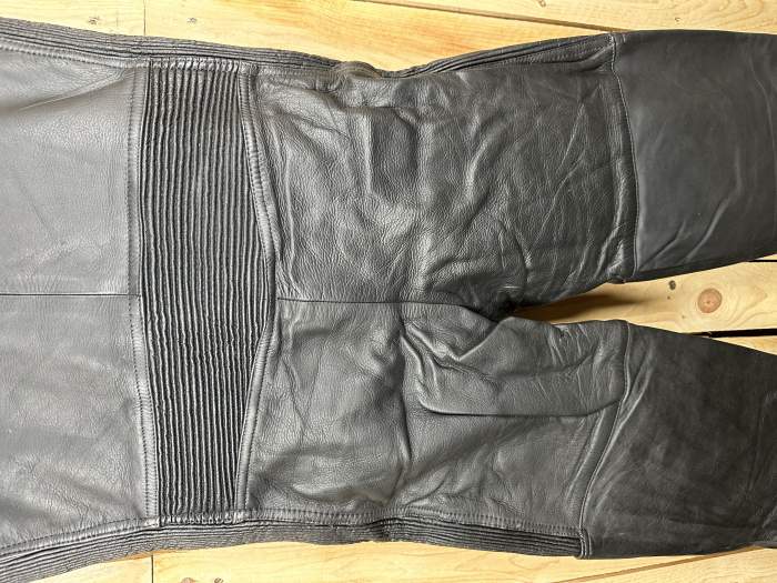 PETO T-XL DE CUERO COMPLETO KIWI