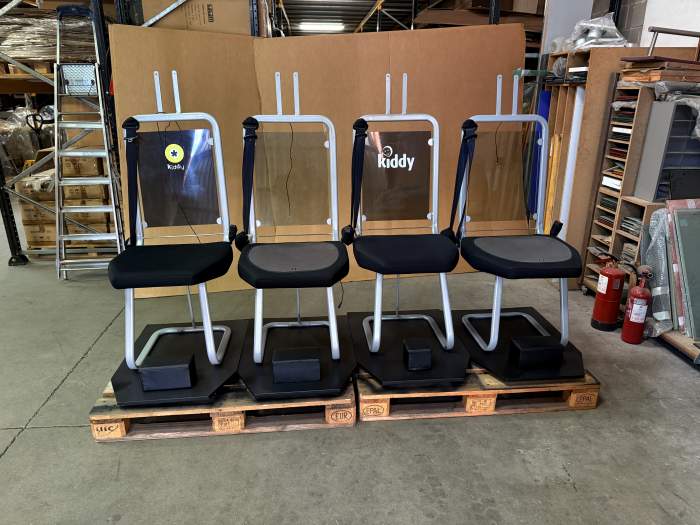 EXPOSITOR PARA SILLAS DE COCHE