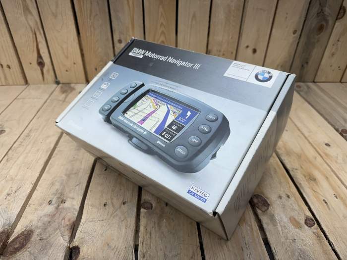 BMW NAVIGATOR III PLUS – REF. 72 60 7 698 120