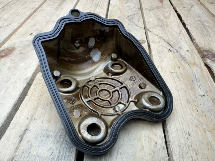 TAPA CULATA PIAGGIO REF. 1A000852