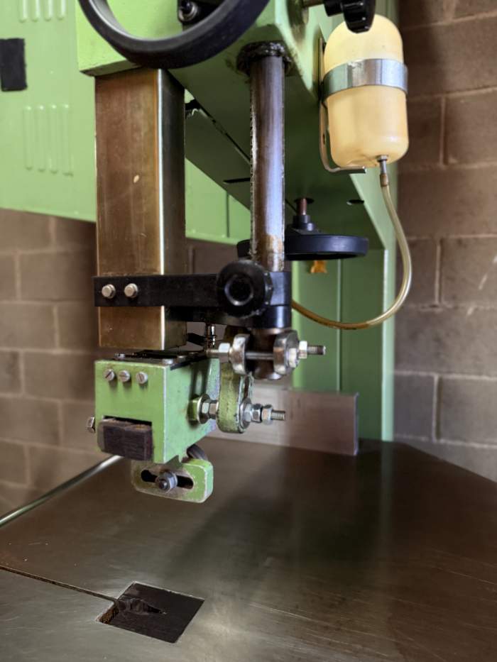 SIERRA INDUSTRIAL SIPA 700AC 380V