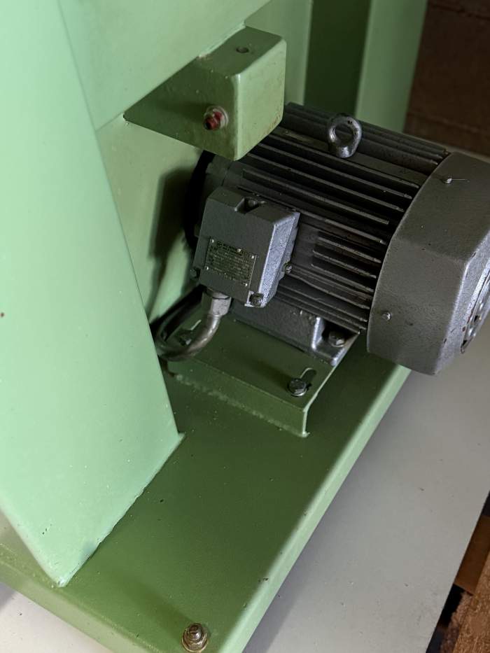 SIERRA INDUSTRIAL SIPA 700AC 380V
