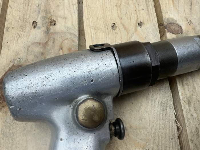 ATORNILLADOR NEUMÁTICO INDUSTRIAL PISTOLA 6