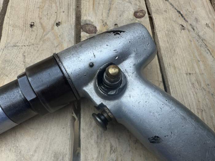 ATORNILLADOR NEUMÁTICO INDUSTRIAL PISTOLA 6