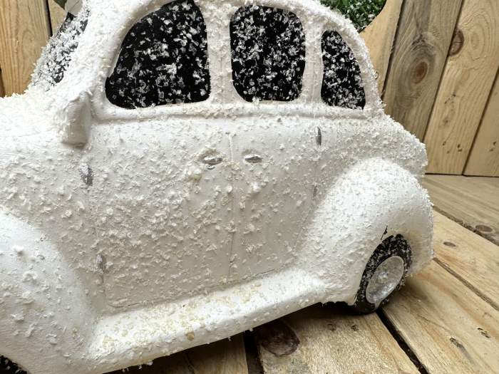 COCHE CON ARBOL NAVIDAD BLANCO