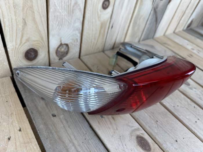 ÓPTICA TRASERA HONDA SH125 2005