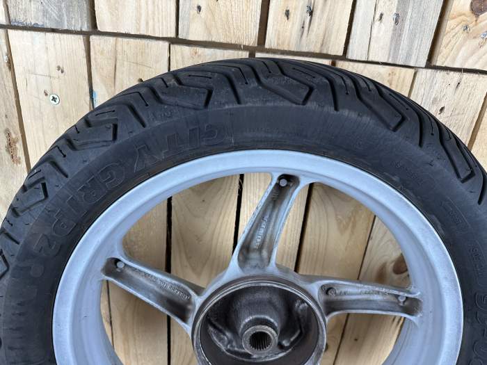 RUEDA TRASERA COMPLETA SH125 2005