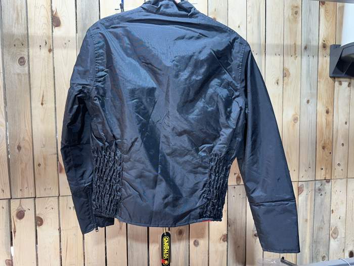 CHAQUETA T-S IMPERMEABLE GARIBALDI NEGRA