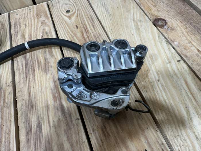 SISTEMA FRENADO DELANTERO YAMAHA XMAX 125 2006